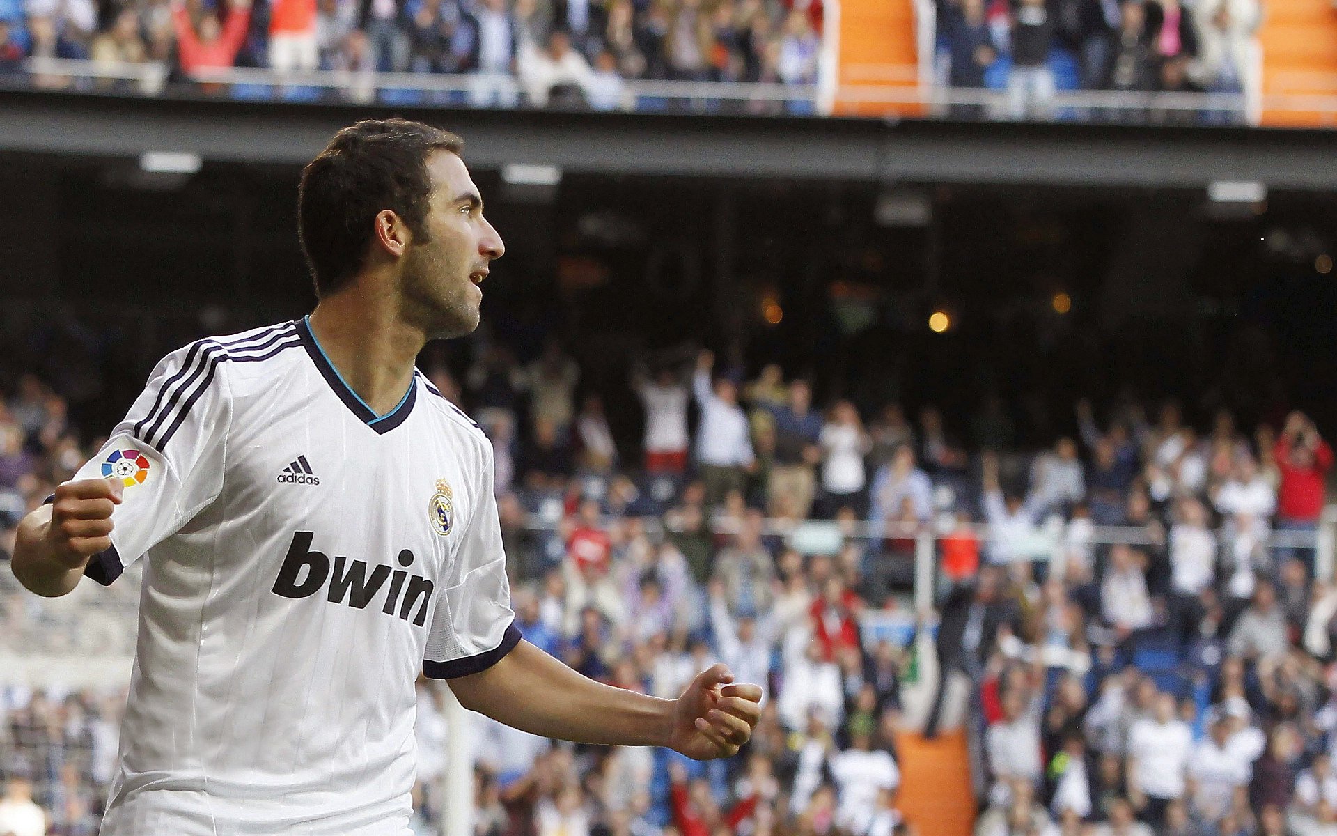 雪橇世界杯激战正酣,德国选手强势领跑